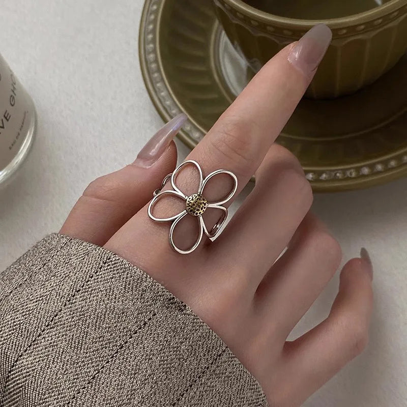 Bloom Charm Flower Ring