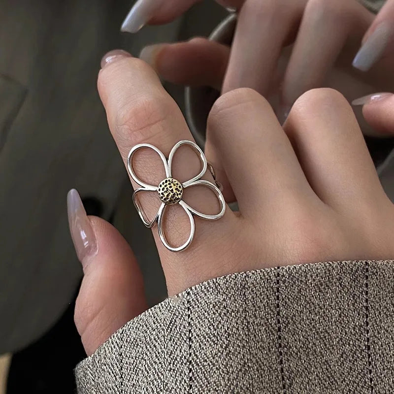 Bloom Charm Flower Ring