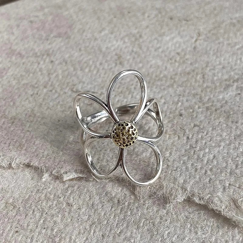 Bloom Charm Flower Ring