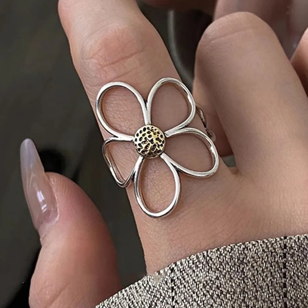 Bloom Charm Flower Ring